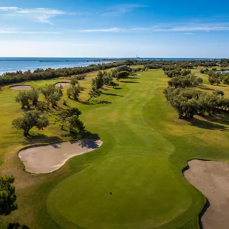 La Foresteria Del Golf Couette-café *