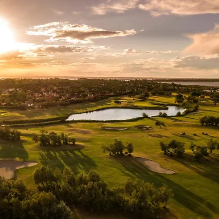 La Foresteria Del Golf Couette-café *